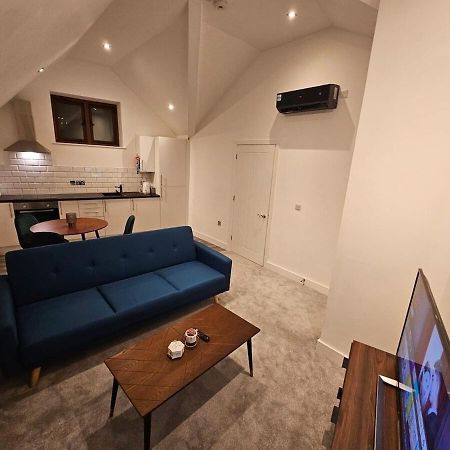 Aparotel Serviced Apartments - Stonehenge, Amesbury Town Centre Rom bilde