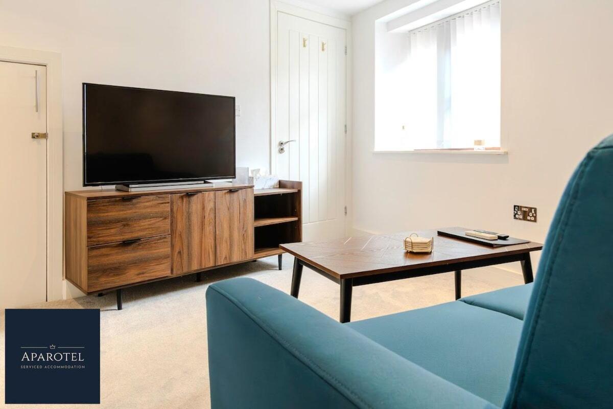 Aparotel Serviced Apartments - Stonehenge, Amesbury Town Centre Rom bilde