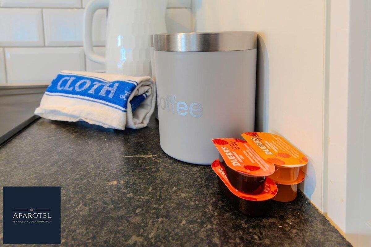 Aparotel Serviced Apartments - Stonehenge, Amesbury Town Centre Rom bilde