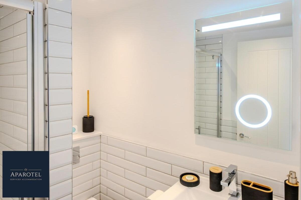 Aparotel Serviced Apartments - Stonehenge, Amesbury Town Centre Rom bilde
