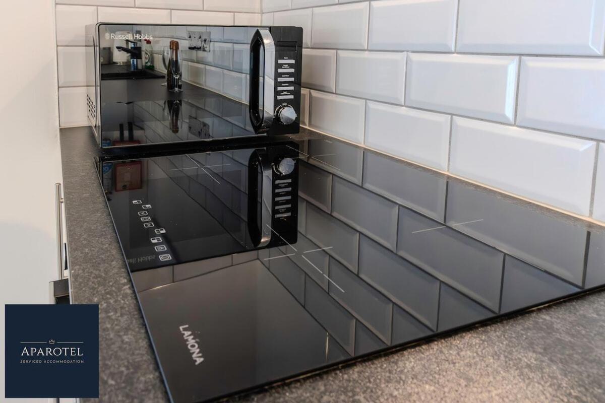 Aparotel Serviced Apartments - Stonehenge, Amesbury Town Centre Rom bilde