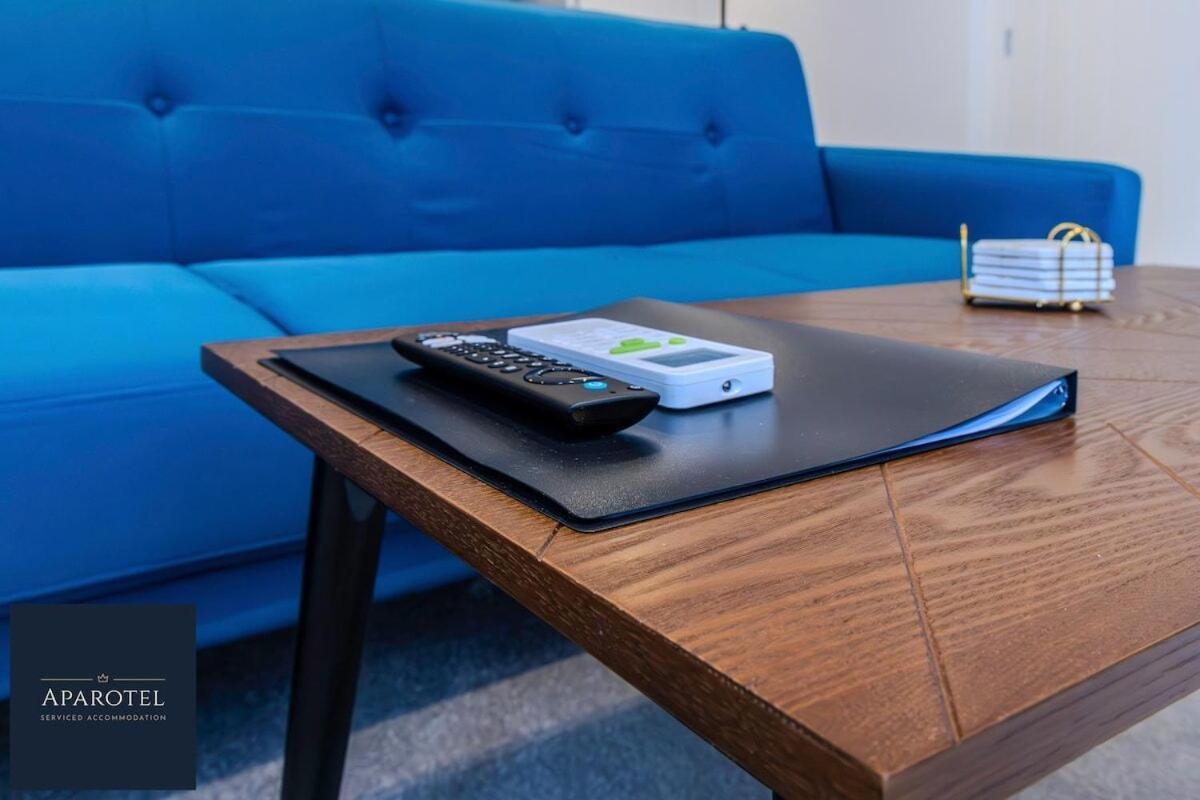 Aparotel Serviced Apartments - Stonehenge, Amesbury Town Centre Rom bilde